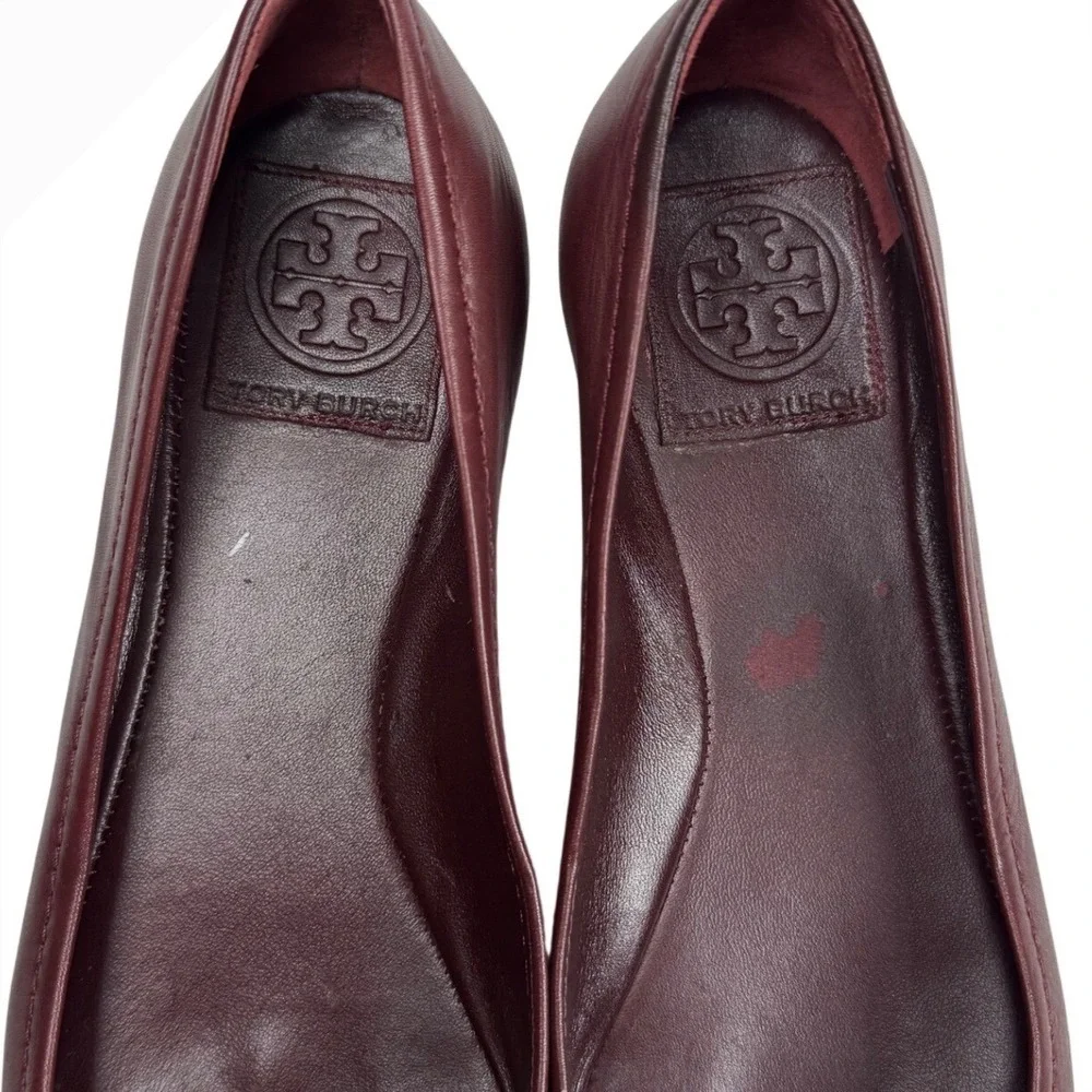 TORY BURCH Burgundy Leather Patent Cap Toe Gold Logo Ballet Flats Size 7M